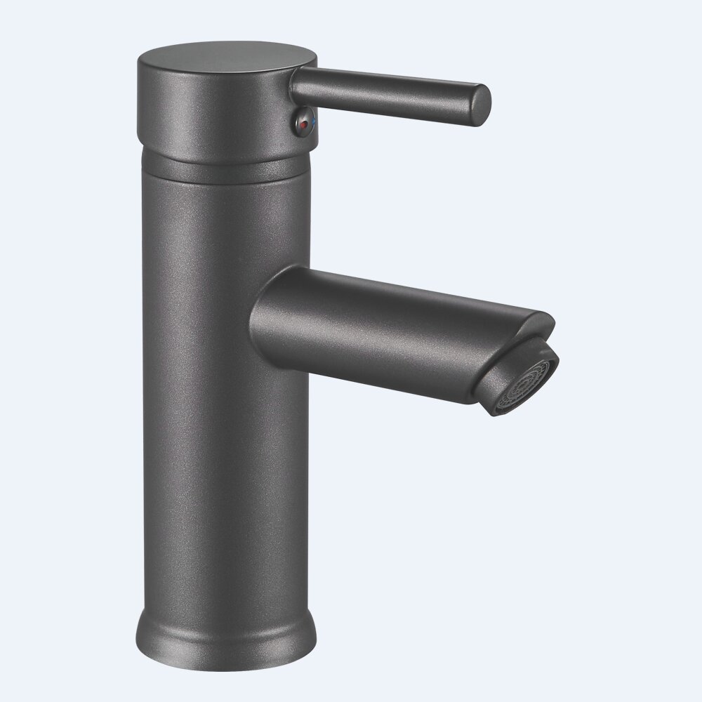 ก๊อกน้ำในห้องน้ำสีดำ